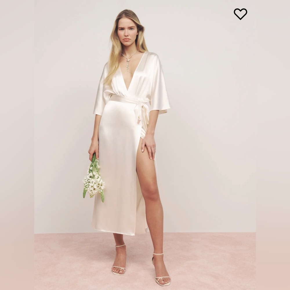 NWT Reformation Hedi Silk Dress Sz 4 / Color: Ivory